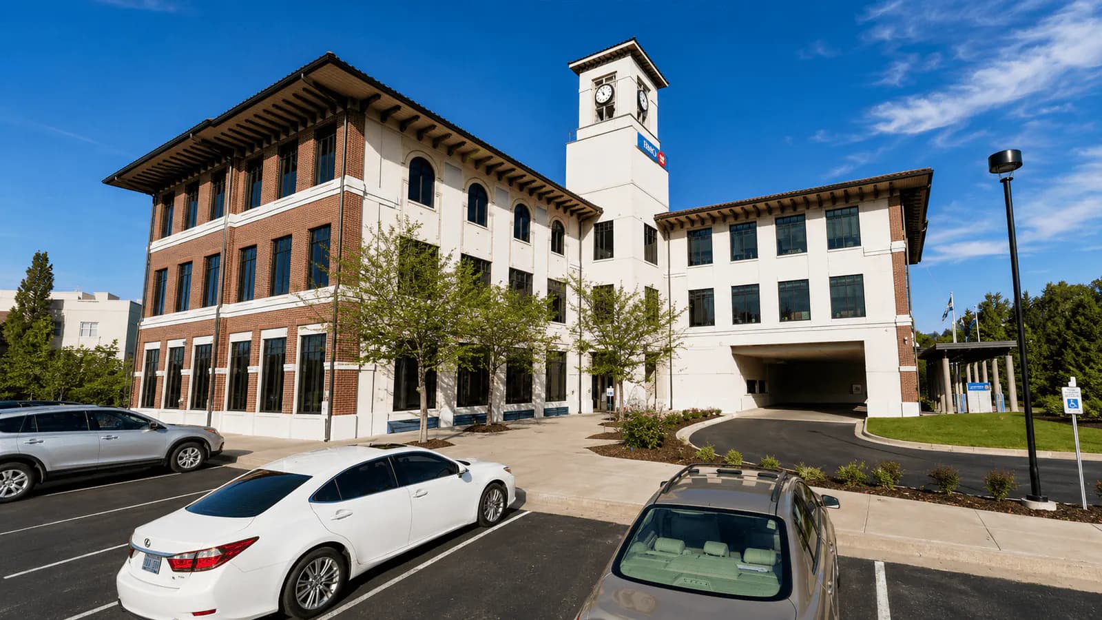 Briarcliff building in Kansas City for the new Muscle Movement and Improvement location